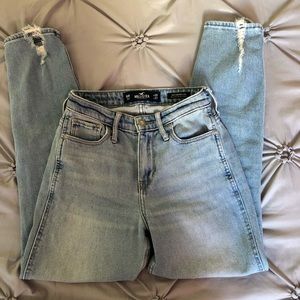 hollister high rise mom jean
